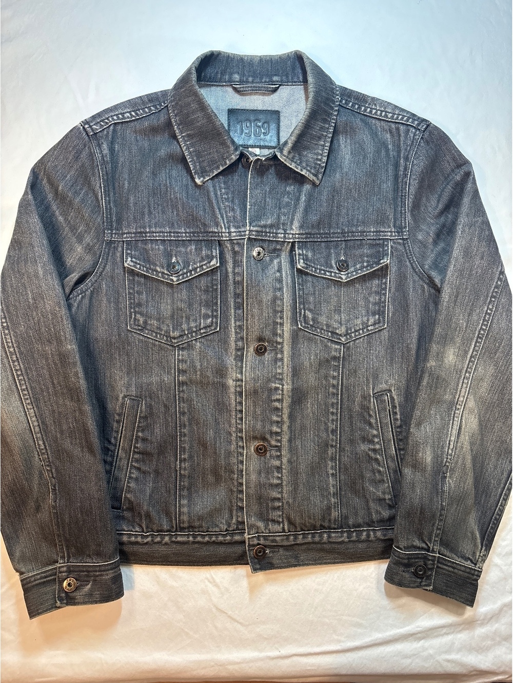 GAP 1969 Black Washed Denim Trucker Jacket Men’s M Distressed Y2K
